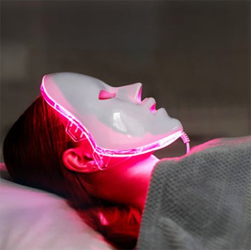 Light Therapy: Unlocking the Glow Within - Wellness-Shop