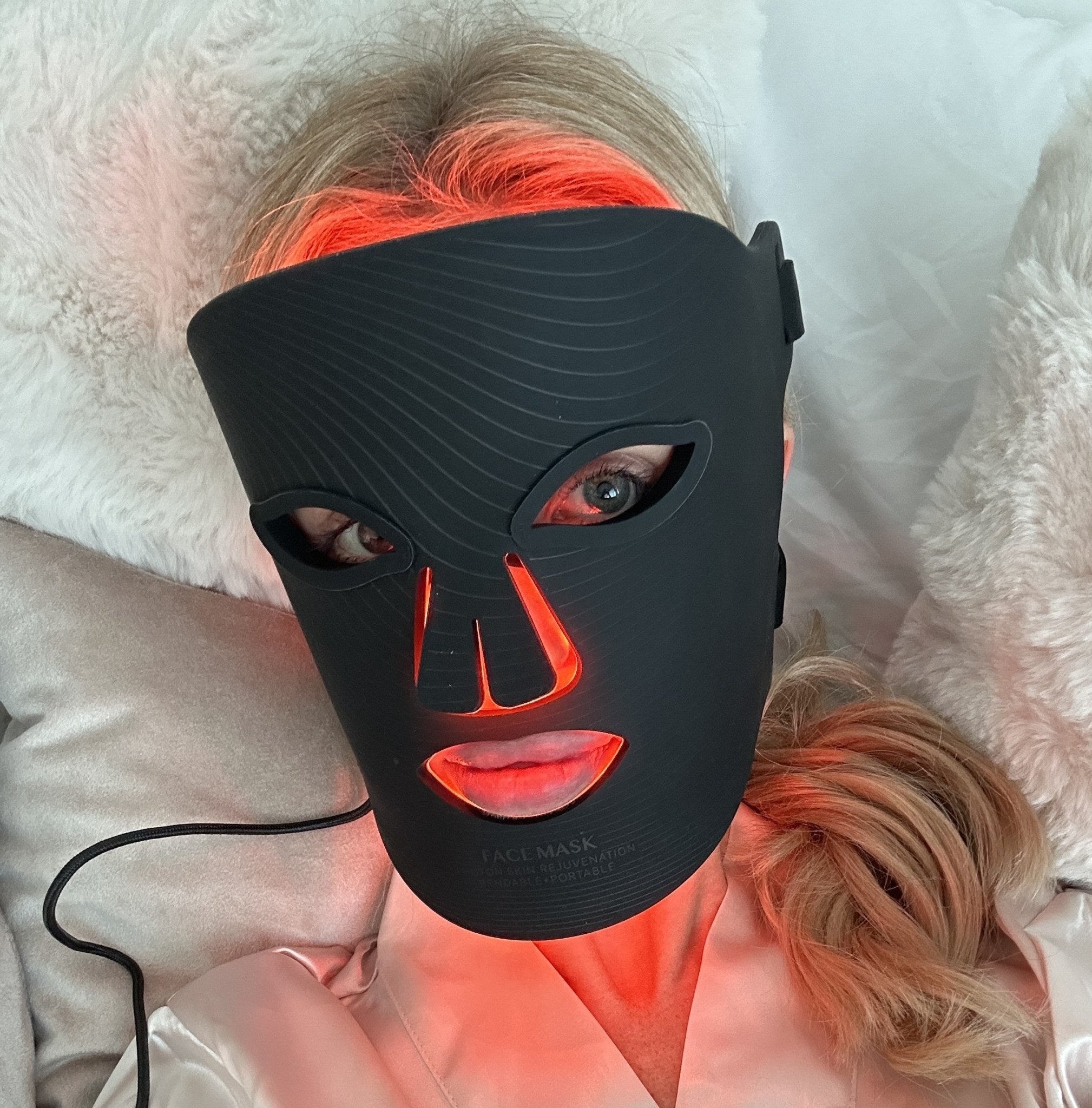 Skin Glow Best LED Face Mask - Wellness - Shop - LED Face Mask